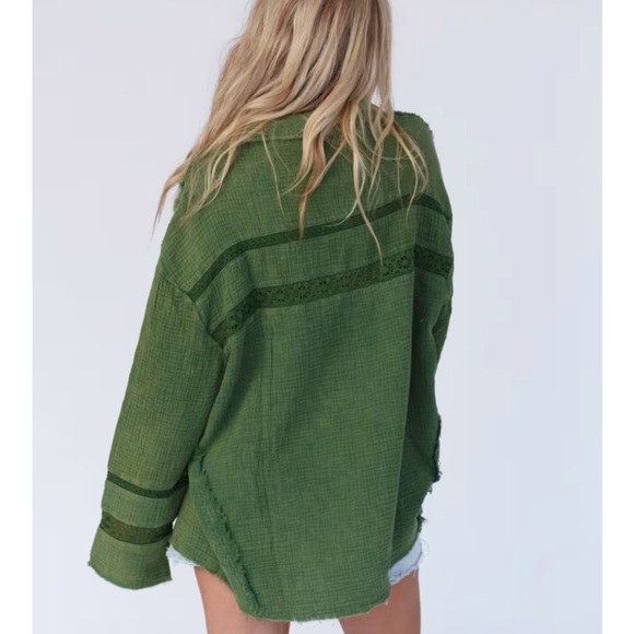 Three Bird Nest Forest Green Button-Down Shirt - Picture 4 of 6